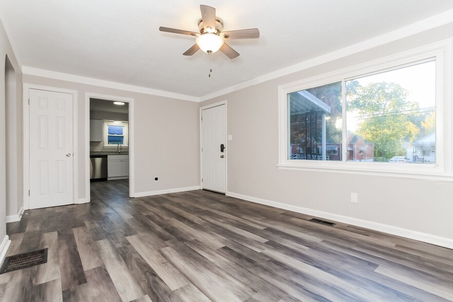 Building Photo - 6918 Mar Bev Drive, 45239; #1101694 - 1101694