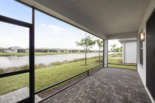 Building Photo - 12535 SW Blue Mangrove Pkwy