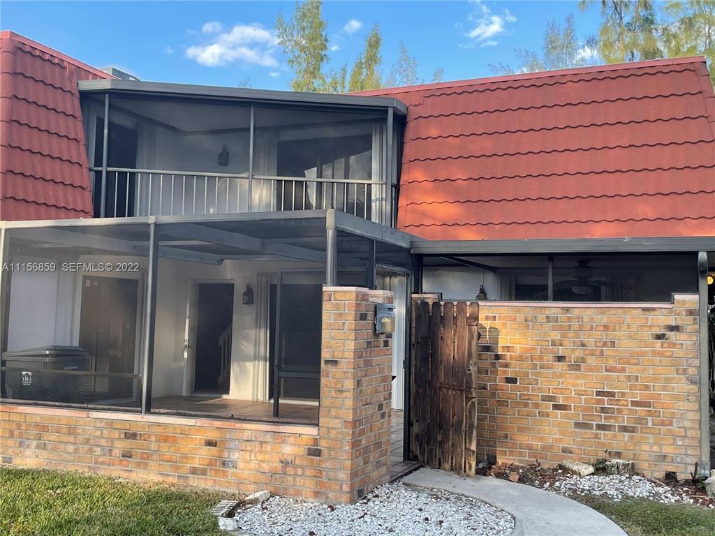 Building Photo - 4648 Suburban Pines Dr