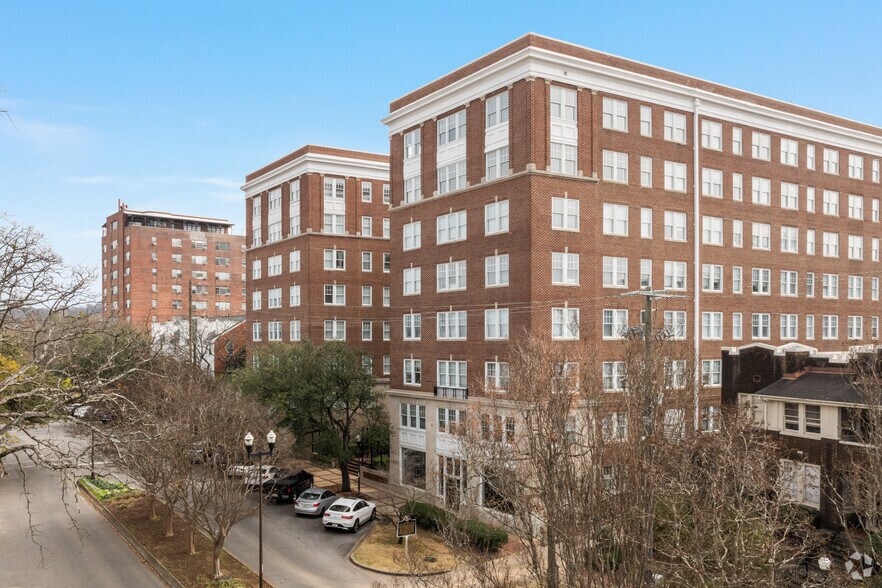 Primary Photo - Greenbriar at the Altamont senior living