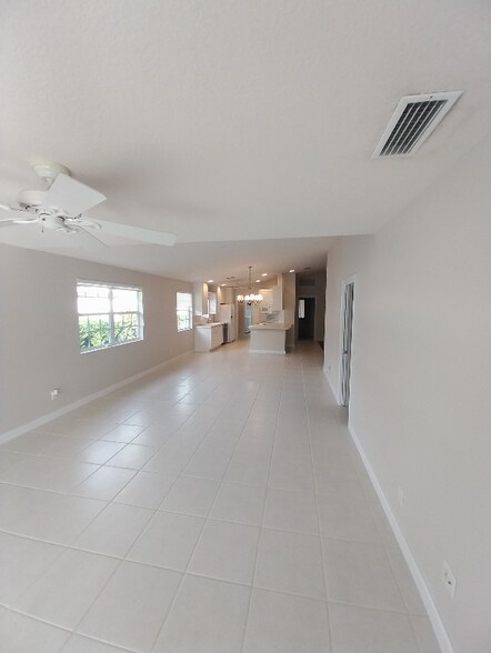 Building Photo - 4159 St George Ln