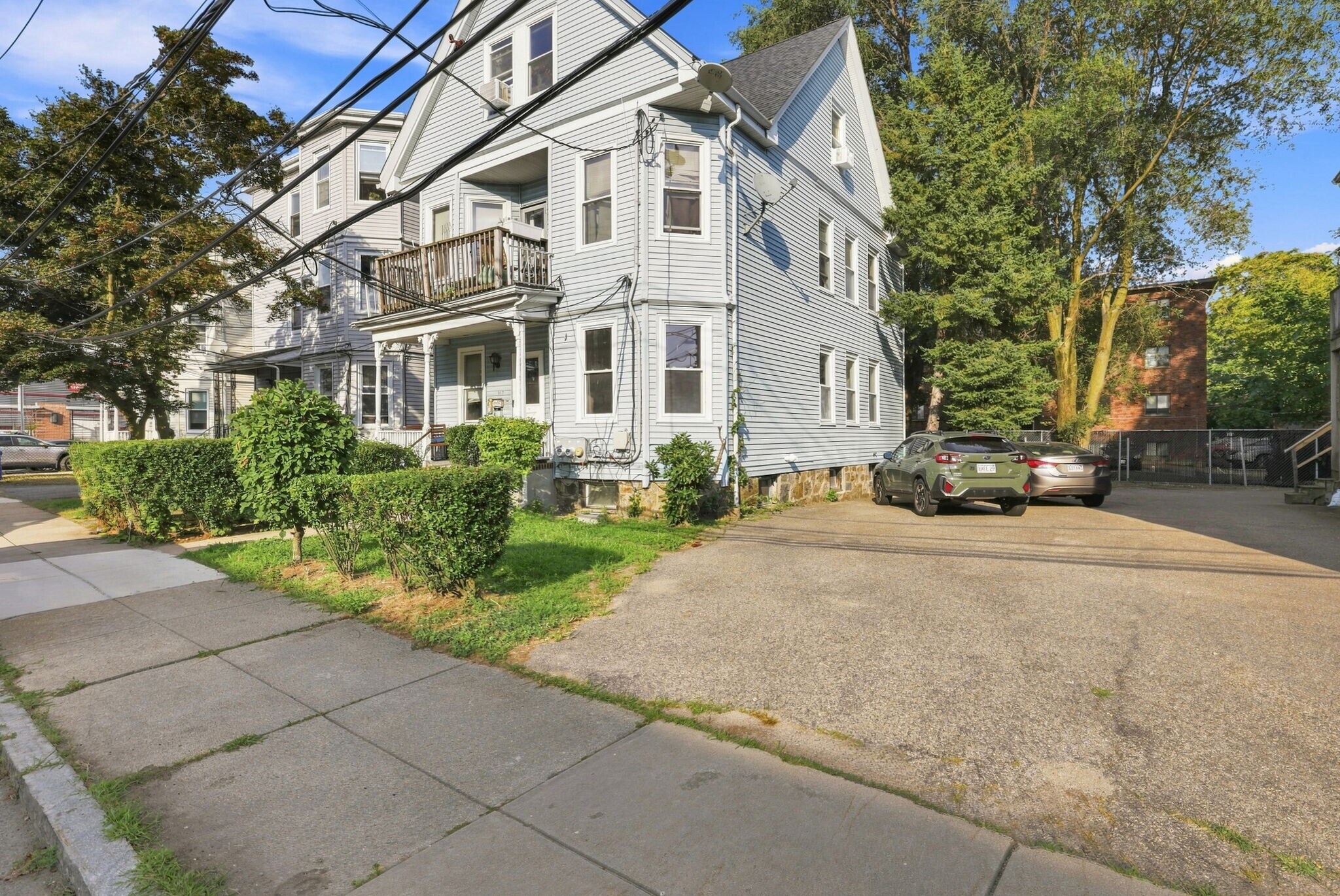 Building Photo - 147 Murdock St