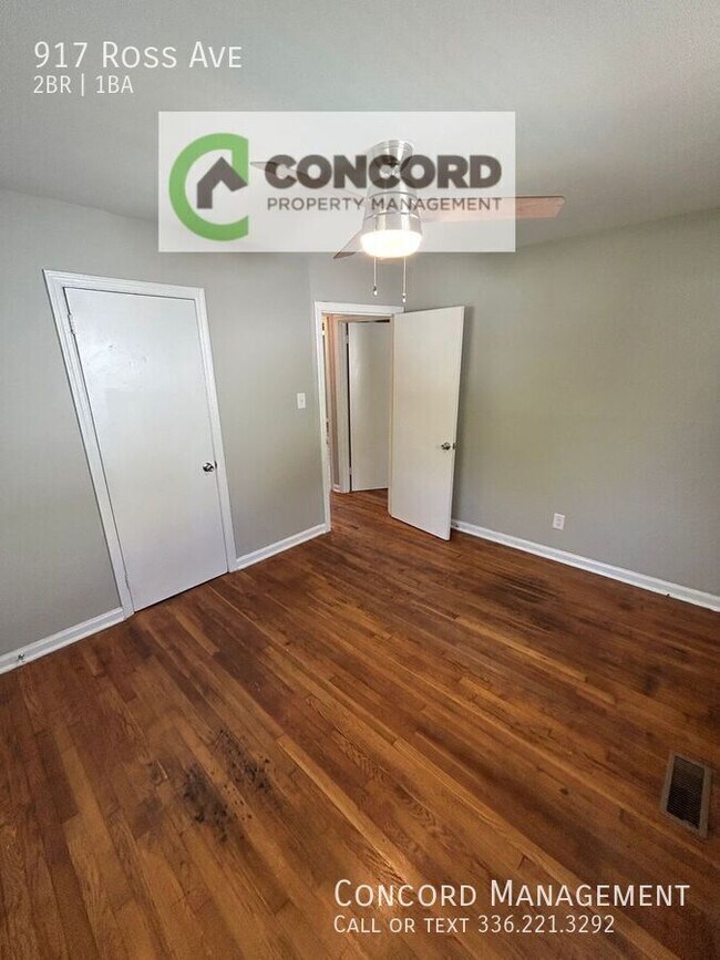 Building Photo - 917 Ross Ave