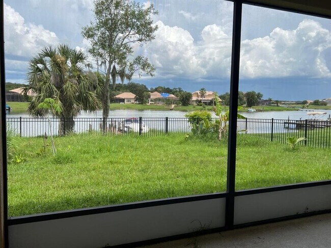 Building Photo - 3535 Somerset Cir