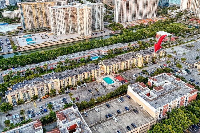 Building Photo - 200 172nd St