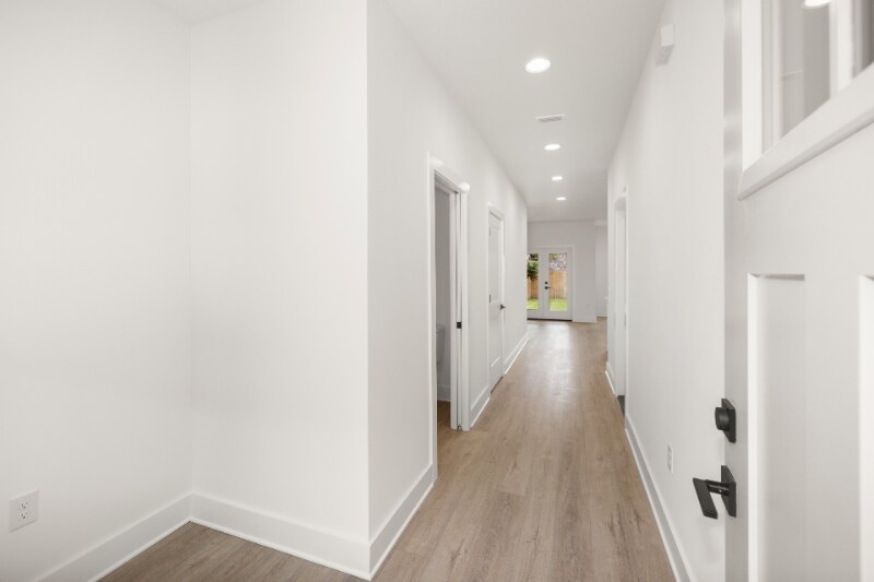 Building Photo - 608 Fir Ave