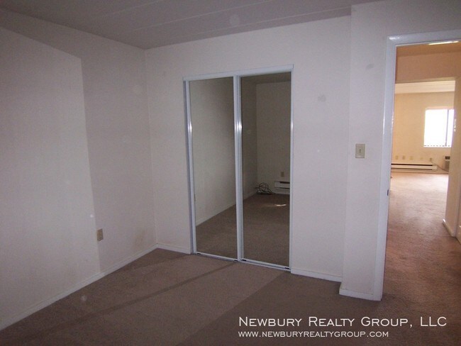 Building Photo - Call for updated showing policies