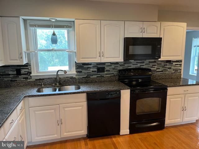 Building Photo - 10310 Meadowview Dr