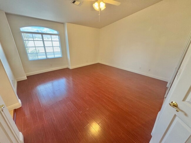 Building Photo - Beautiful 2 bedroom townhome with 2 car garage in gated community near Summerlin