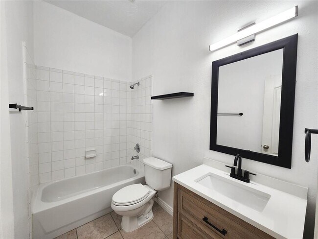 Building Photo - 18730 Dempsey Oaks Dr