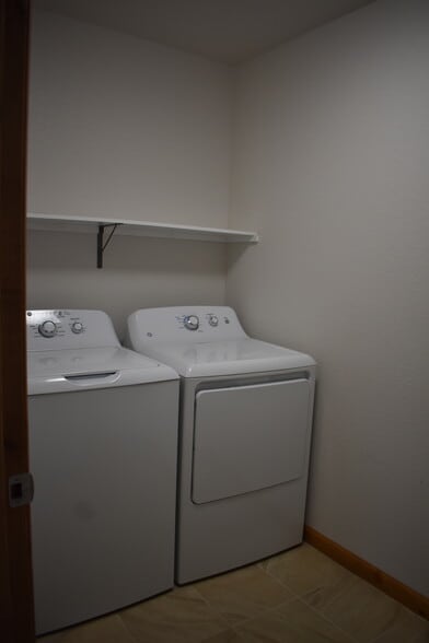 Laundry - 5108 W 20th Street Rd