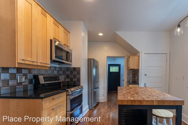 Building Photo - 4 br, 2 bath House - 1134 SE Marion St. Un...