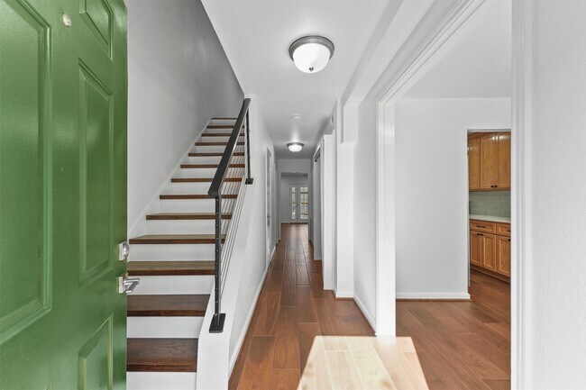 Building Photo - 11515 Burdine St