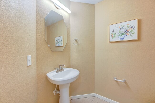 Building Photo - 5011 Moss Garden Ln