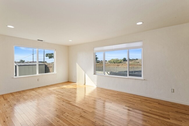 Building Photo - Gorgeous home in Lincoln, CA