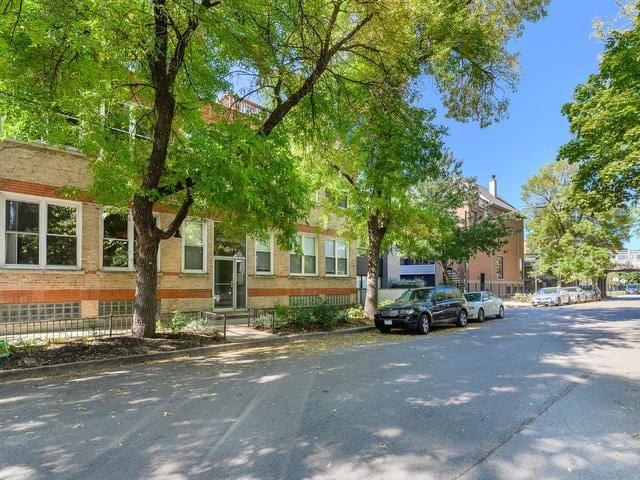 Building Photo - 1742 N Winchester Ave