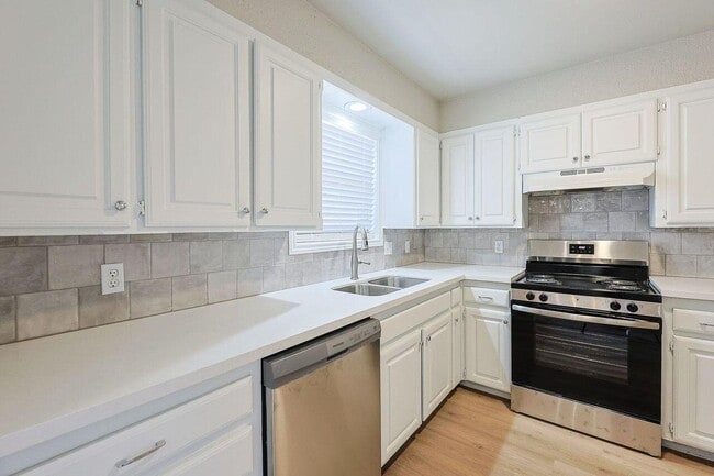 Building Photo - 5711 3rd St