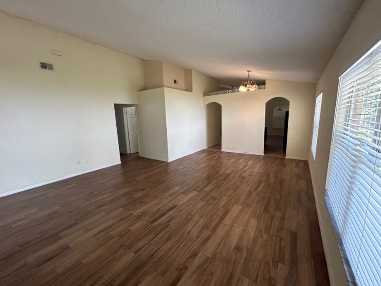 Building Photo - 4434 Brookdale Ct