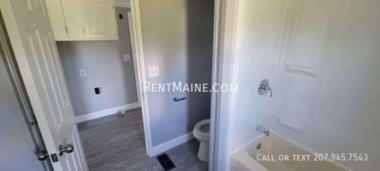 Building Photo - 98 Park Dr