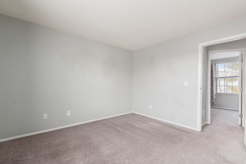 Building Photo - 5041 Stoneybrook Blvd