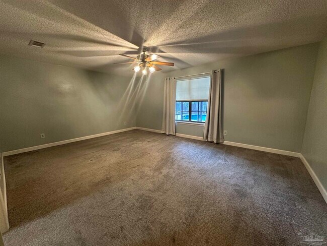 Building Photo - 304 Arabian Dr