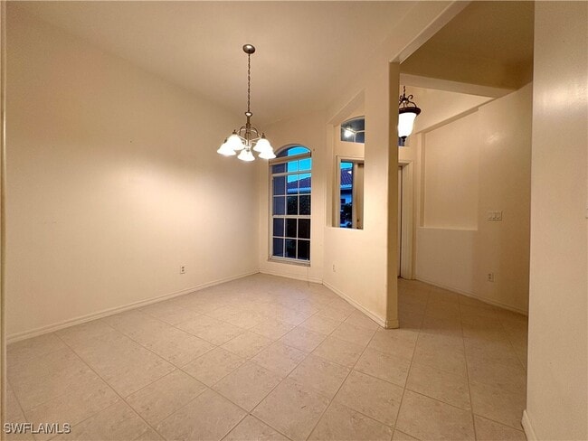 Building Photo - 2045 Crestview Way