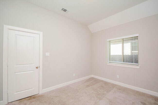 Building Photo - 5831 Turquoise Hl Ln