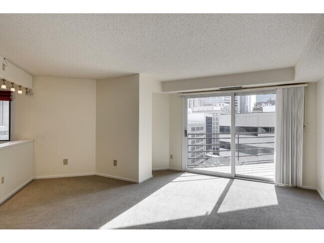 Building Photo - 121 Washington Ave S