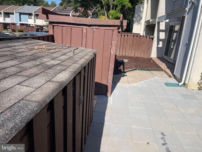 Building Photo - 2232 Southgate Square