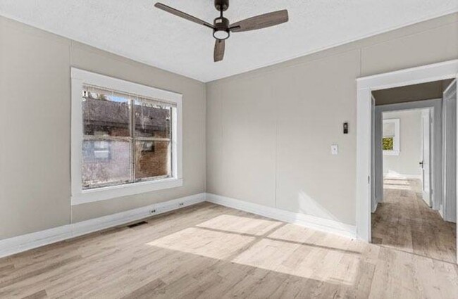 Building Photo - Cozy and Newly Renovated 3 Bedroom 1 Bath ...