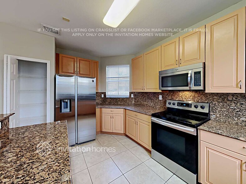 Building Photo - 11762 SW 152nd Path