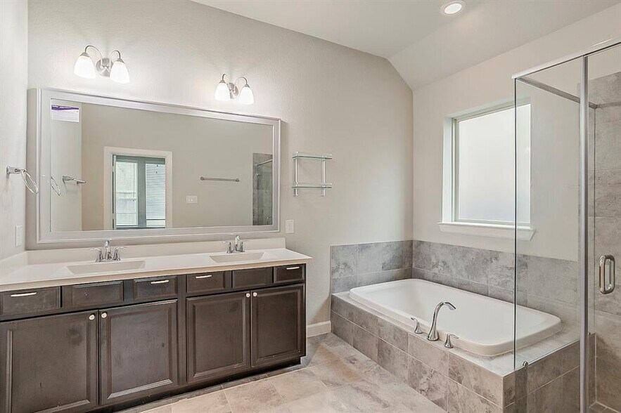 Building Photo - 446 Bayberry Landing Way