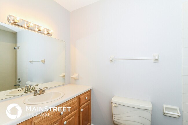 Building Photo - 273 Holmes Dr