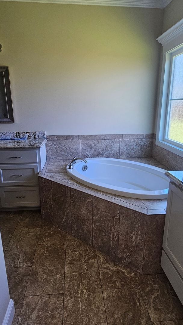 Building Photo - Knights Landing four bedroom home