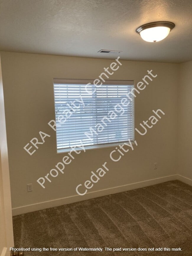 Building Photo - 2334 N 450 W