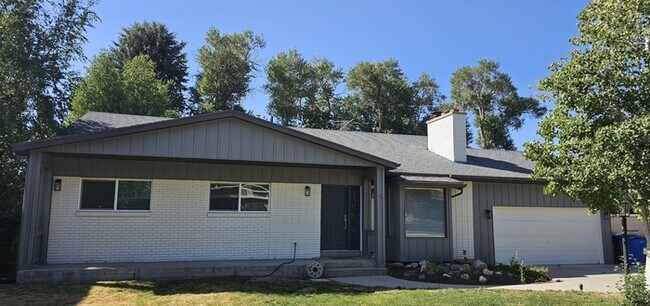 Primary Photo - 2129 Creek Way