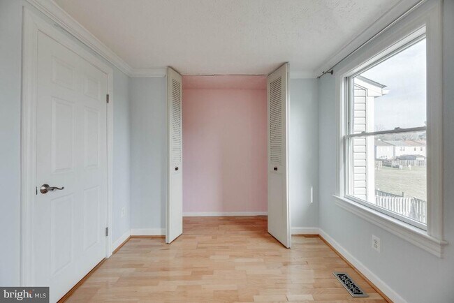Building Photo - 15098 Arum Pl