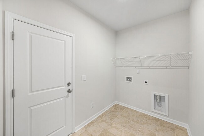 Building Photo - 512 Serena Trl