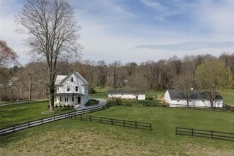 Building Photo - 1777 NY-9G