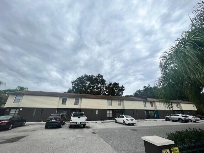 Primary Photo - 960 Highland St