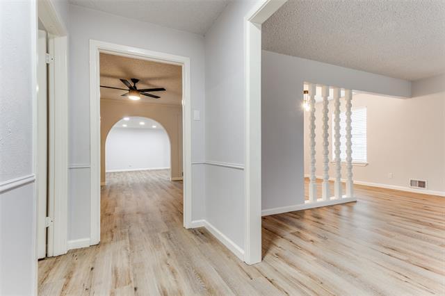 Building Photo - 826 Wildgrove Dr