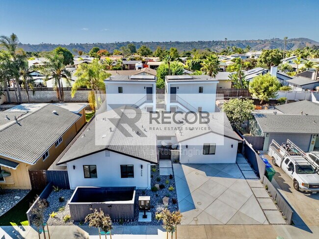 Building Photo - 4506 Moraga Ave