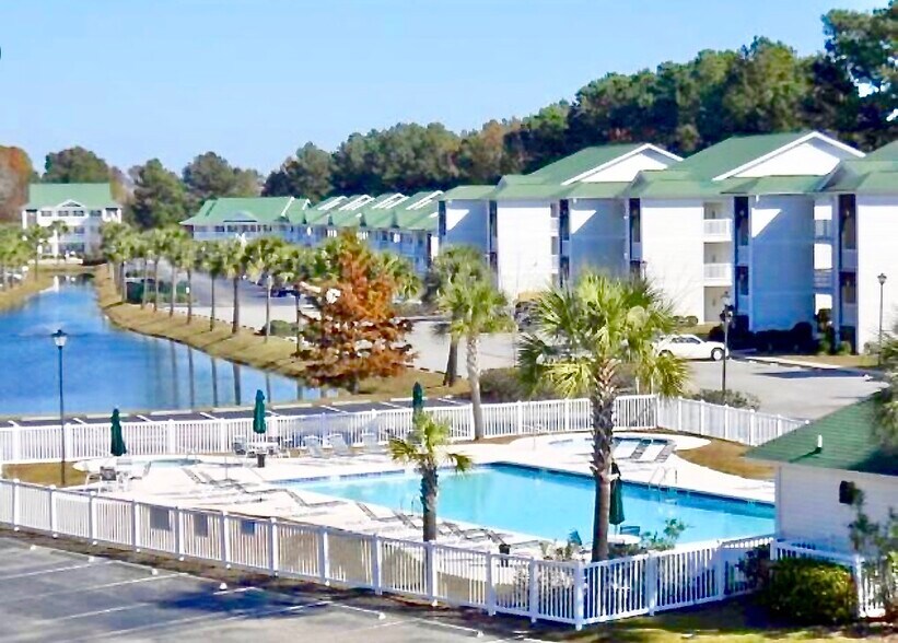 Building Photo - 1298 River Oaks Dr