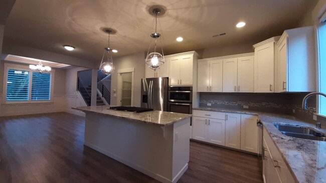 Building Photo - Magnificent Gig Harbor 4 Bed Home For Rent