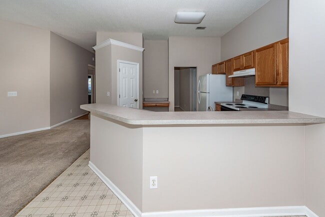 Building Photo - 3 Bedroom, 2 Bathroom Home in Whitehall - North Charleston