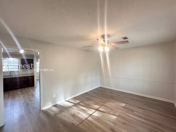 Building Photo - 8328 Dottley Dr