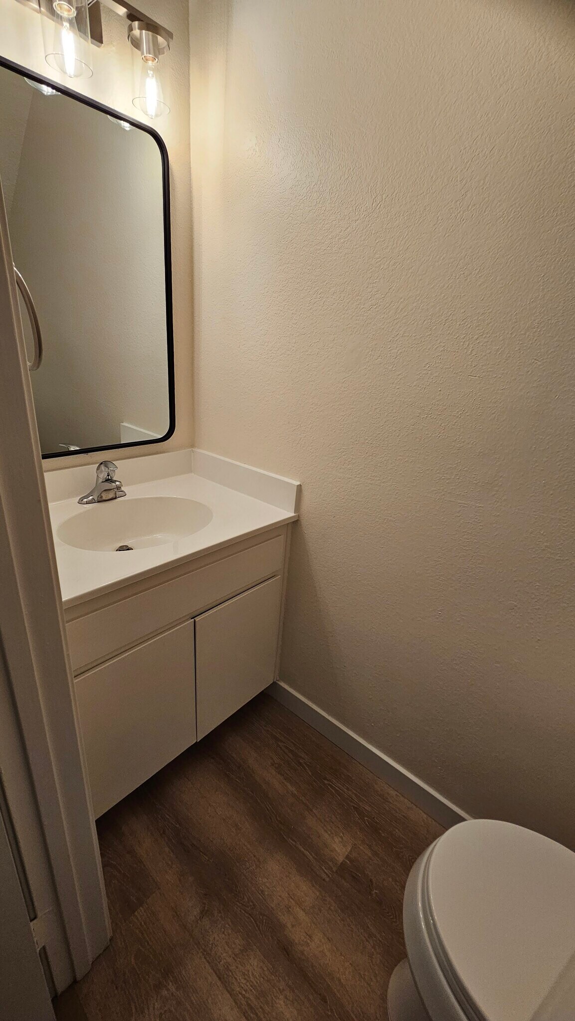 Building Photo - 7964 Mission Center Ct