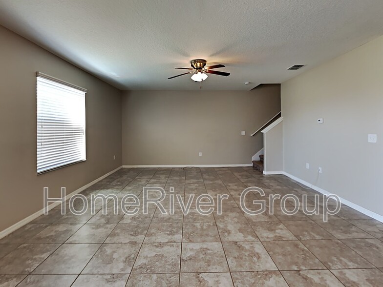Building Photo - 10007 Crested Fringe Dr