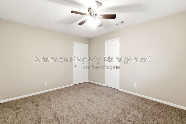 Building Photo - 6307 Jadecrest Dr