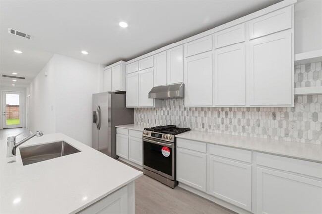 Building Photo - 6422 Orchid Bch Dr